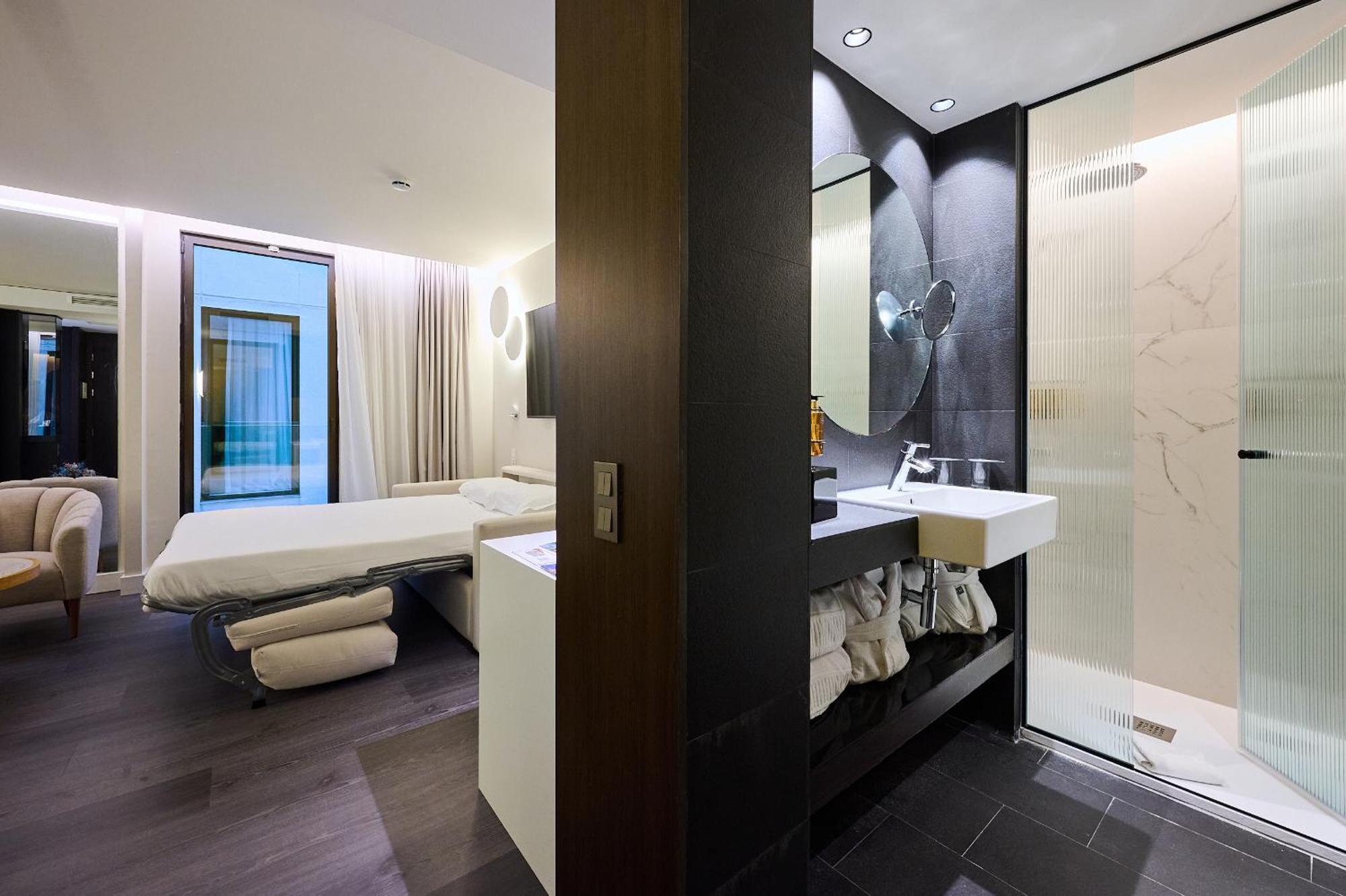 Hotel H10 Port Vell 4* Sup 4*